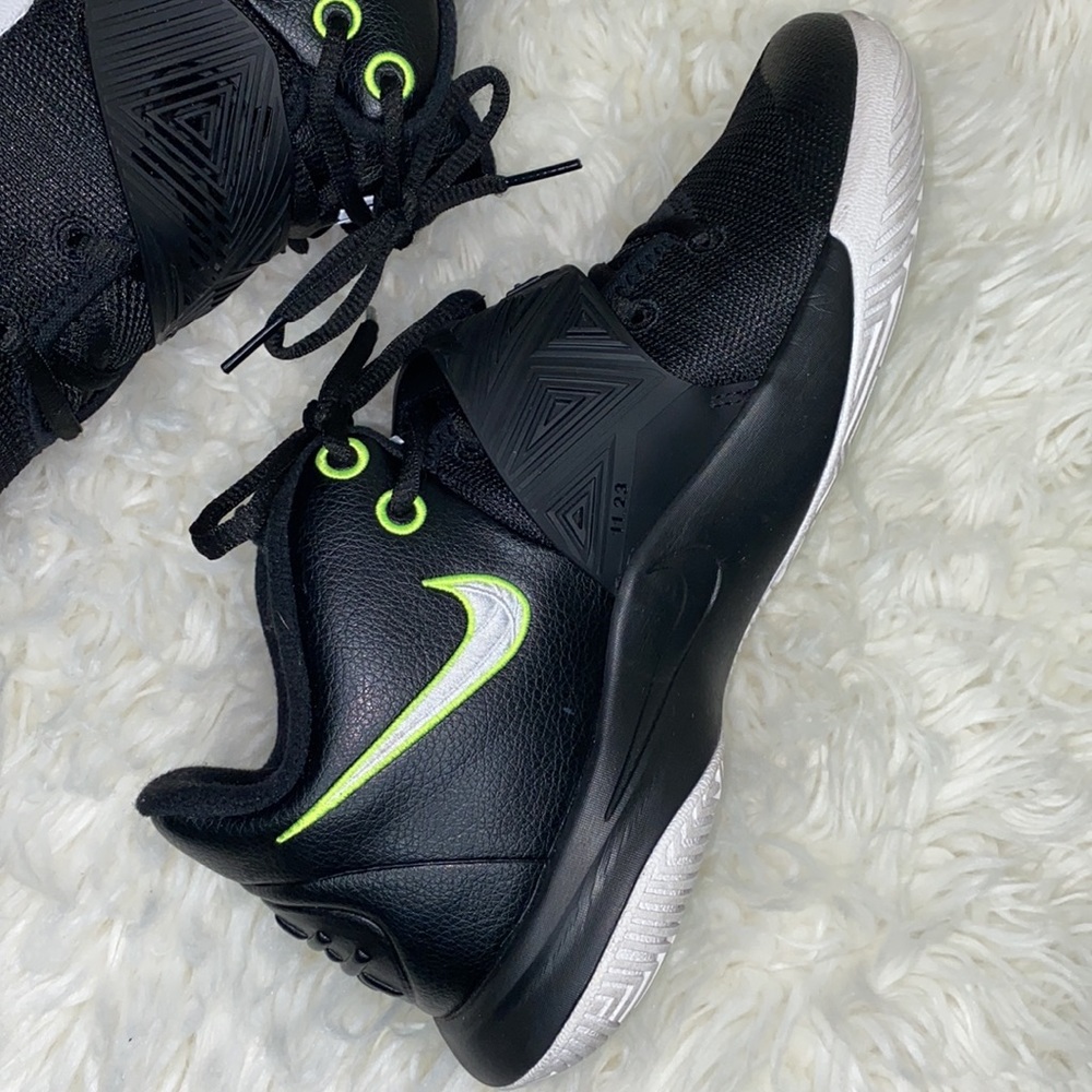 Nike Kyrie Flytrap 3 Basketball Sz 8 - Picture 4 of 14